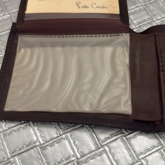 Vintage Pierre Cardin Brown Leather Wallet - Picture 5 of 8